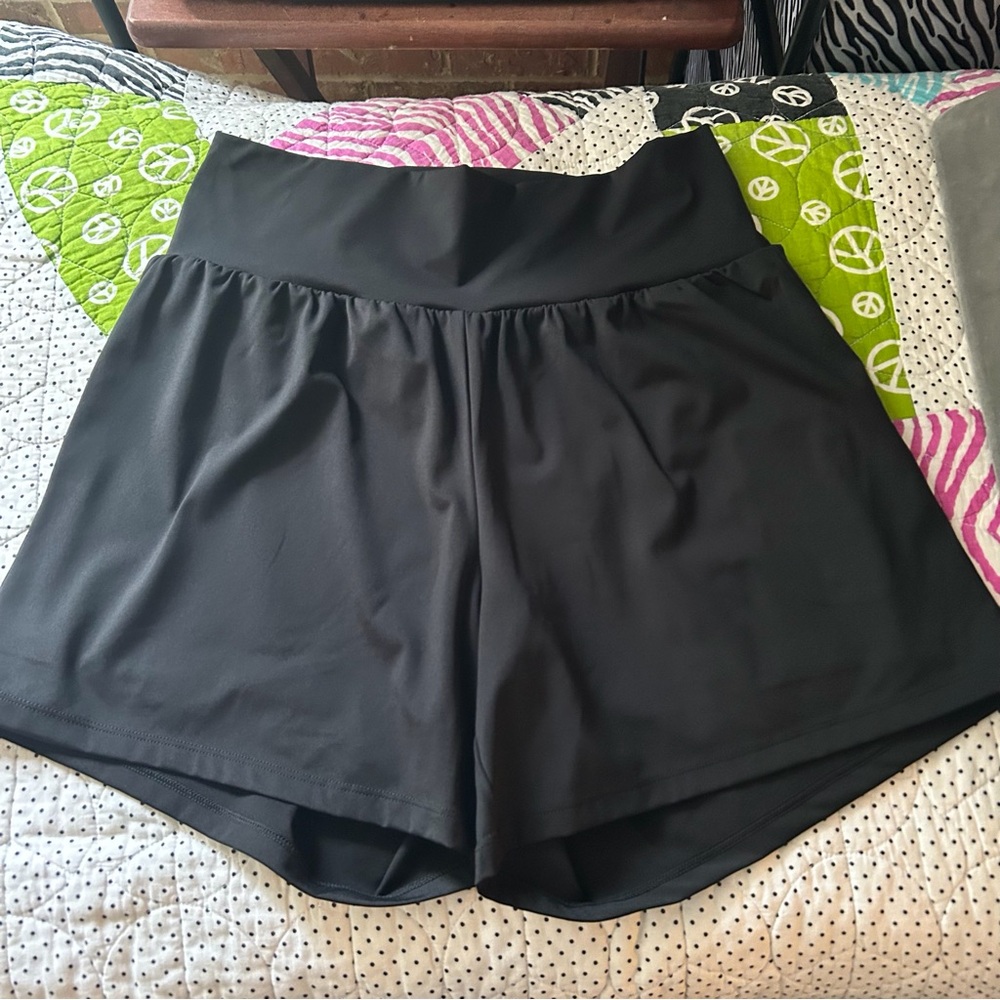 HALARA Black Athletic Shorts